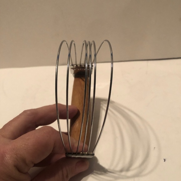 Vintage pastry dough cutters to cut lard into flour for that perfect pie. - Picture 2 of 9